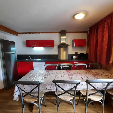 Apartment Renove Au Pied Des Pistes, 3 Chambres, Balcon, 8 Personnes - Les Menuires - Fr-1-452-79 *