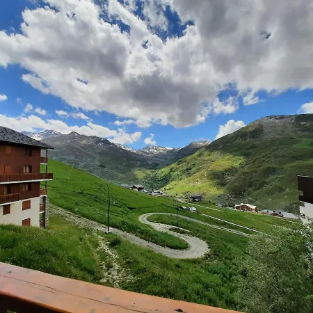Apartment Renove Au Pied Des Pistes, 3 Chambres, Balcon, 8 Personnes - Les Menuires - Fr-1-452-79 *